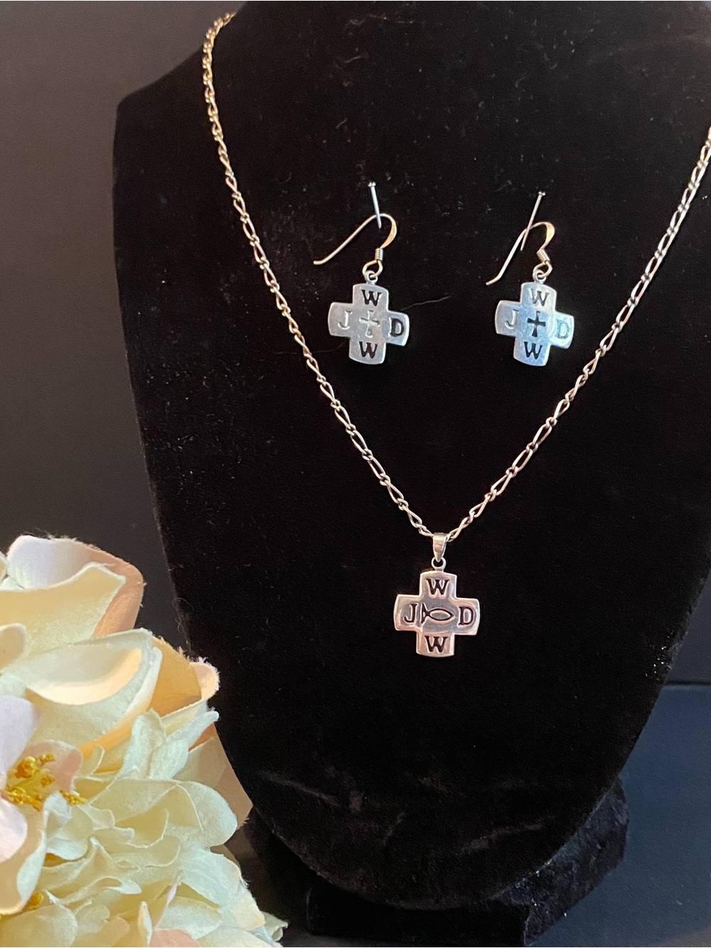 Sterling Silver WWJD Cross Pendant Necklace and Matching Earrings